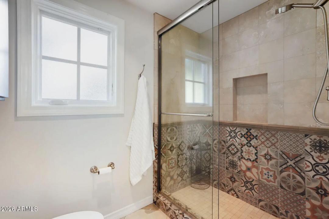 Real Estate Picture 21