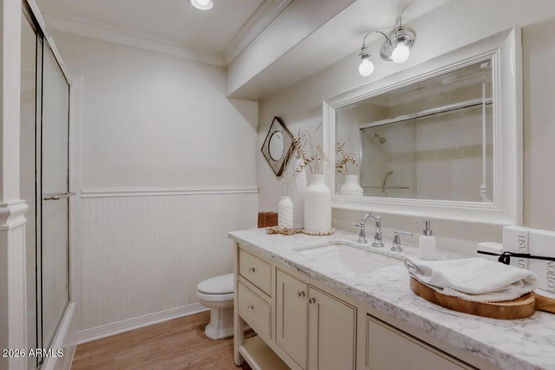 Real Estate Picture 23
