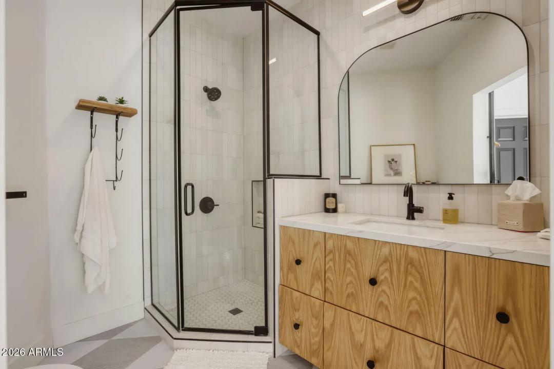 Real Estate Picture 26