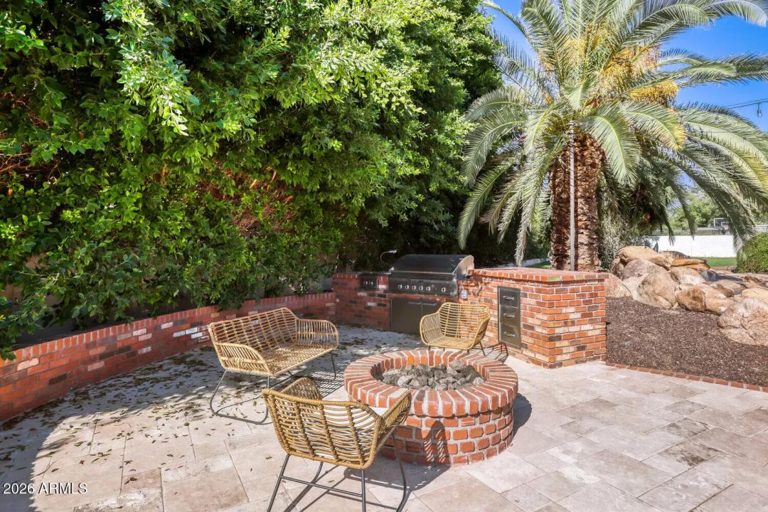 Real Estate Picture 30