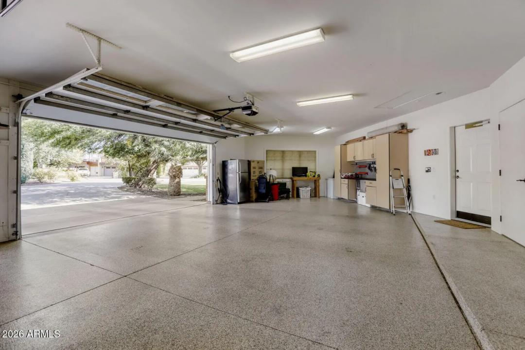 Real Estate Picture 32