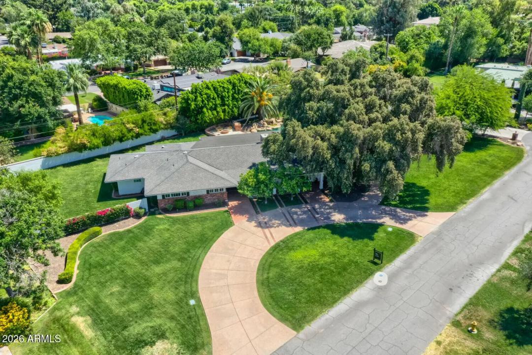 Real Estate Picture 34
