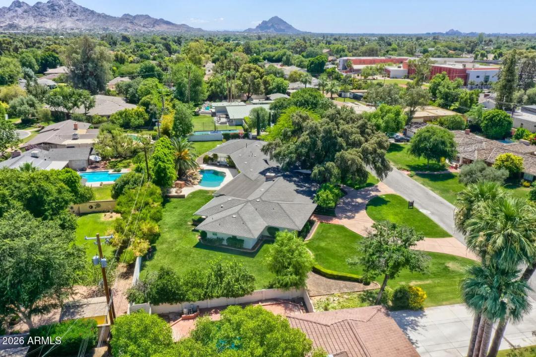 Real Estate Picture 35