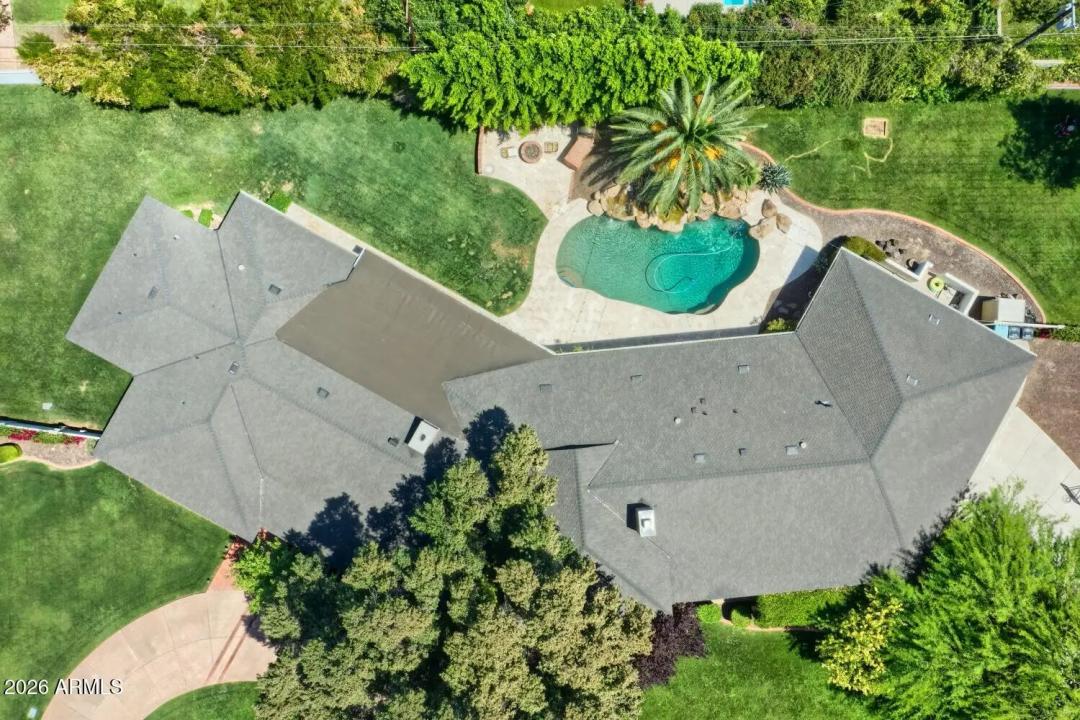Real Estate Picture 2