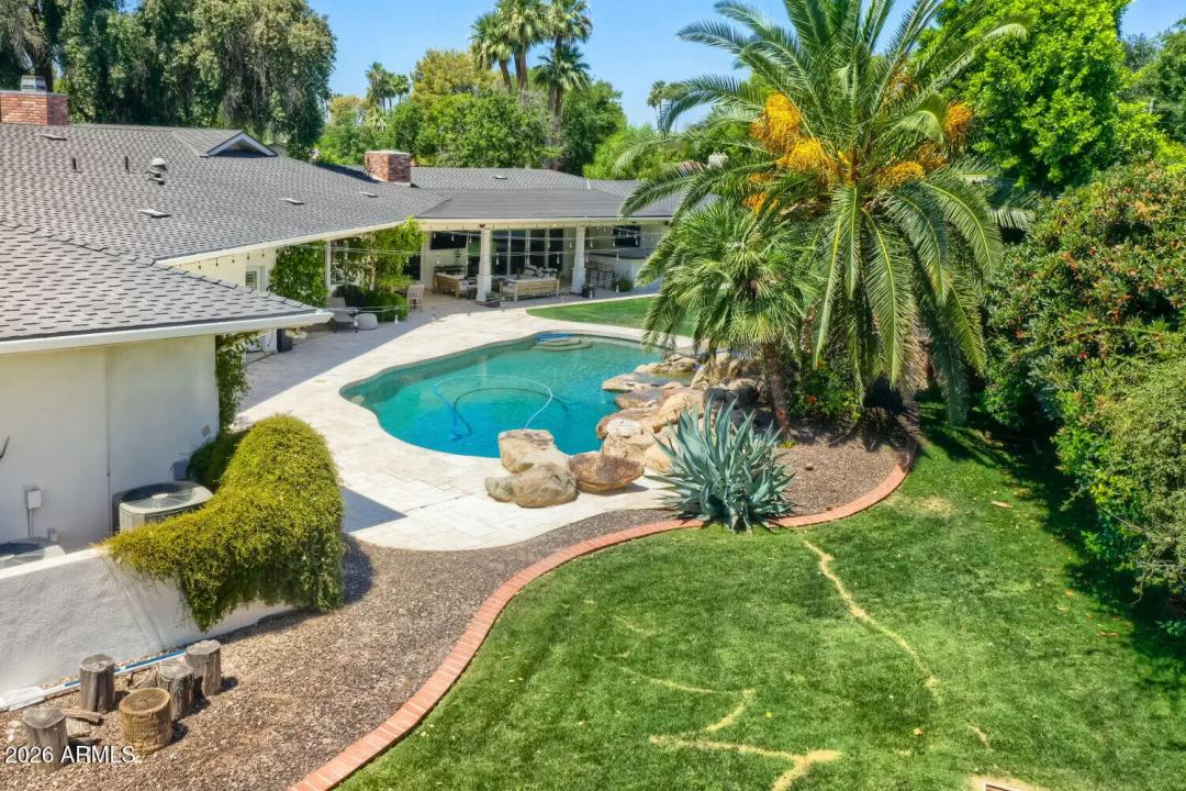 Real Estate Picture 29