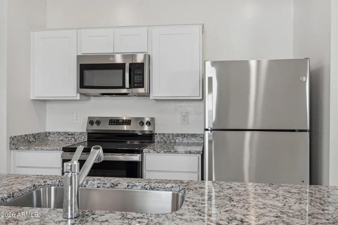 Real Estate Picture 6