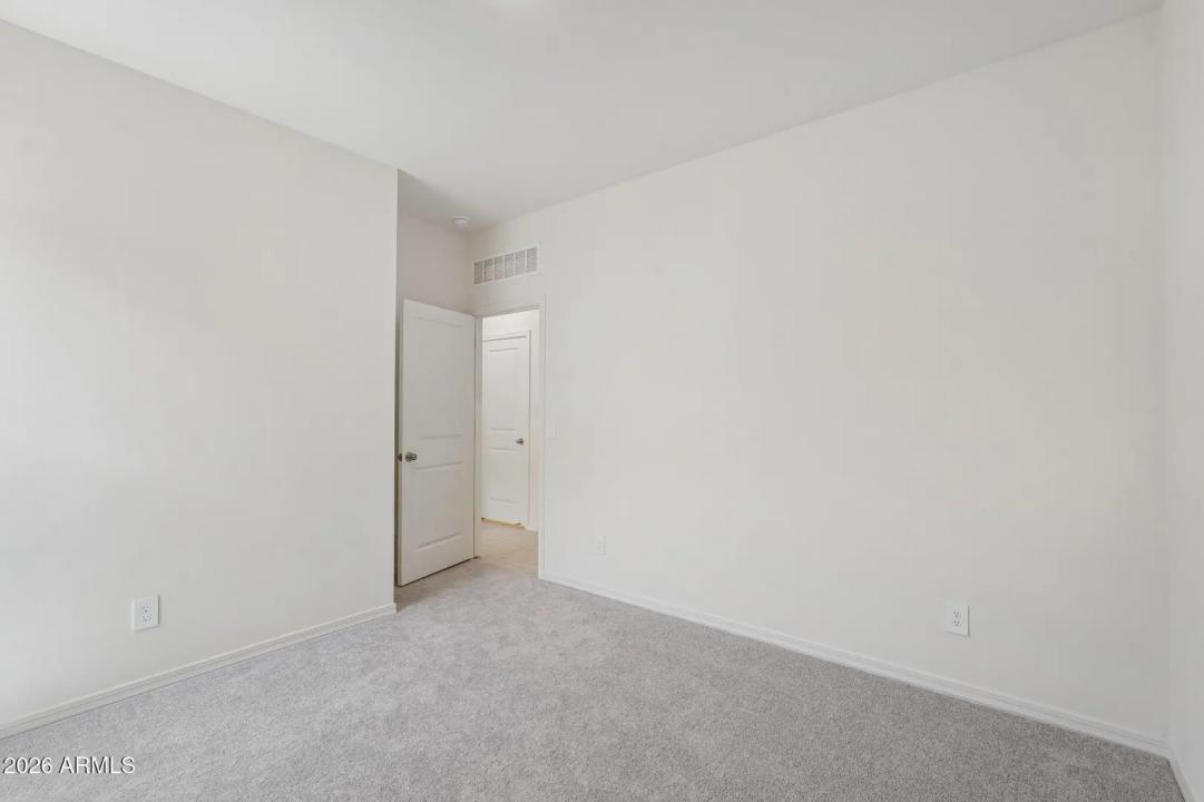Real Estate Picture 19