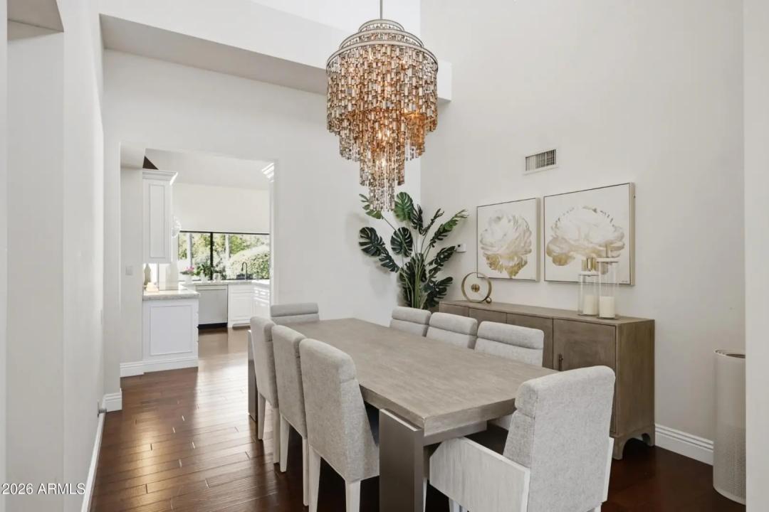 Real Estate Picture 22