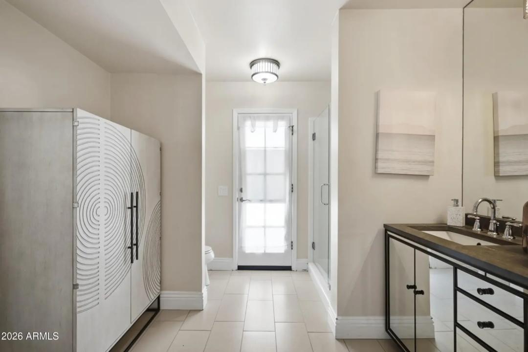 Real Estate Picture 42