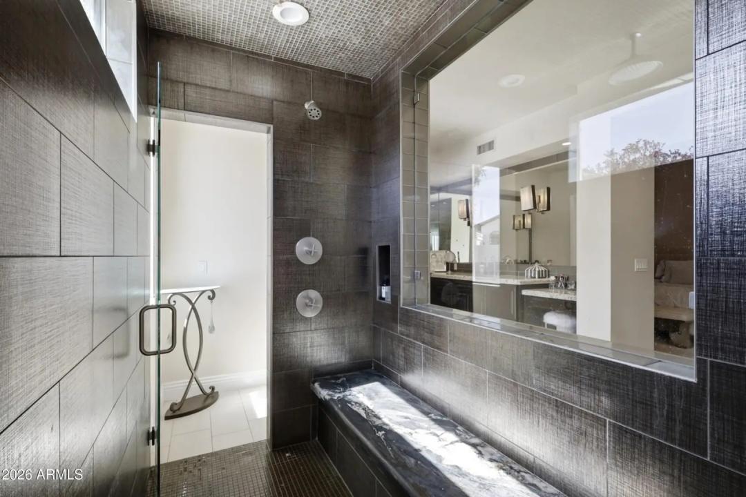 Real Estate Picture 28