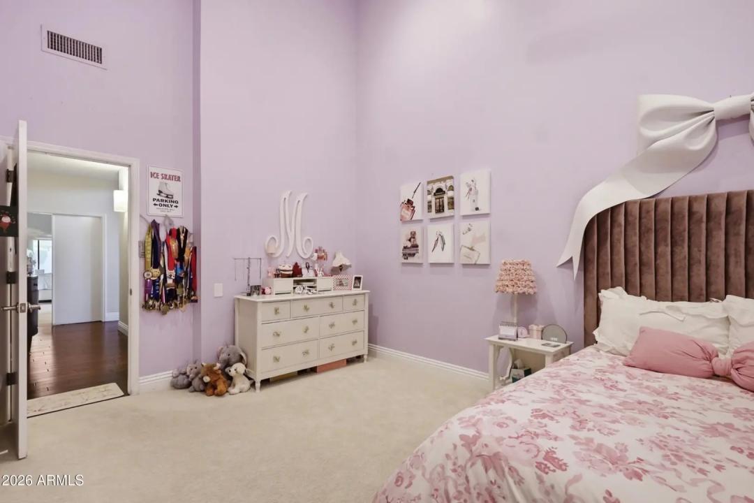 Real Estate Picture 35