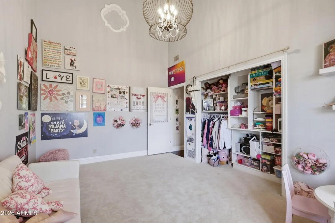Real Estate Picture 37
