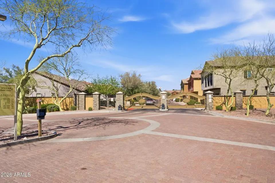 Real Estate Picture 27