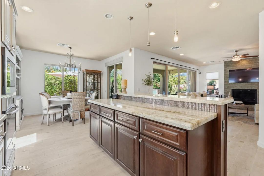 Real Estate Picture 26