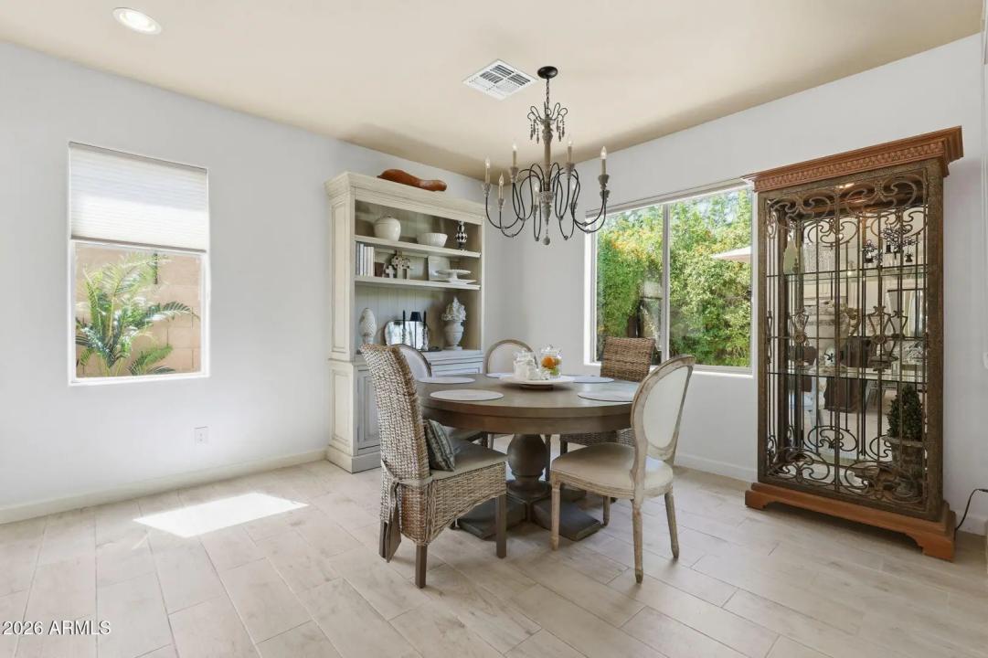 Real Estate Picture 27