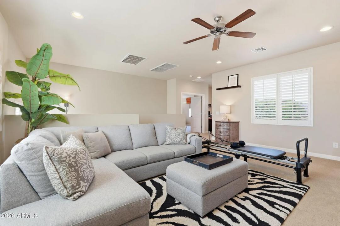 Real Estate Picture 33