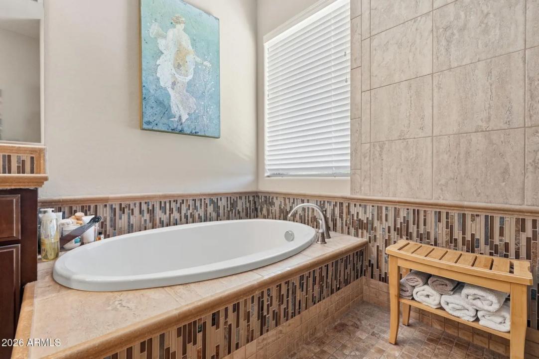 Real Estate Picture 39