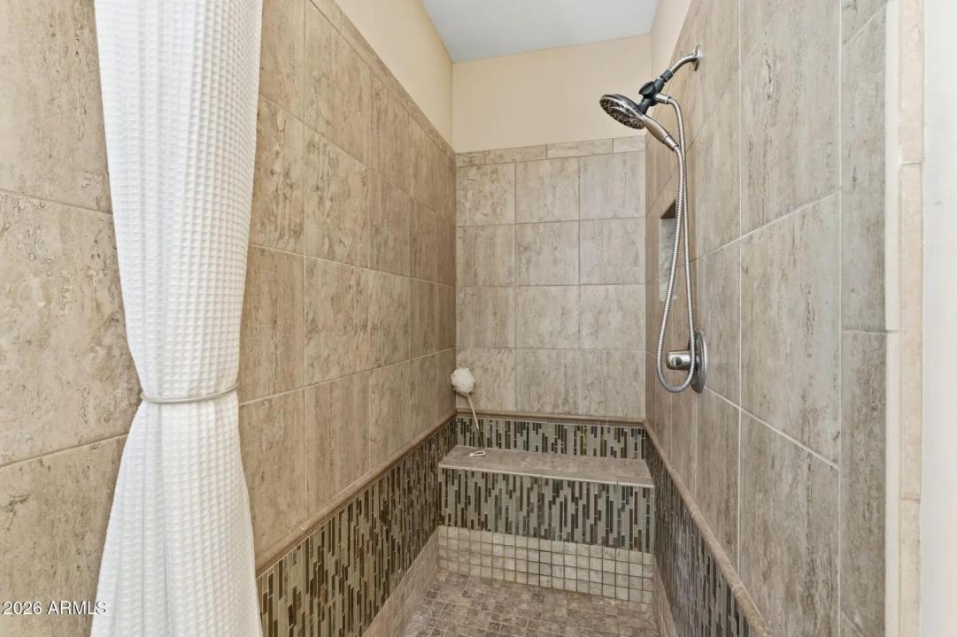 Real Estate Picture 40