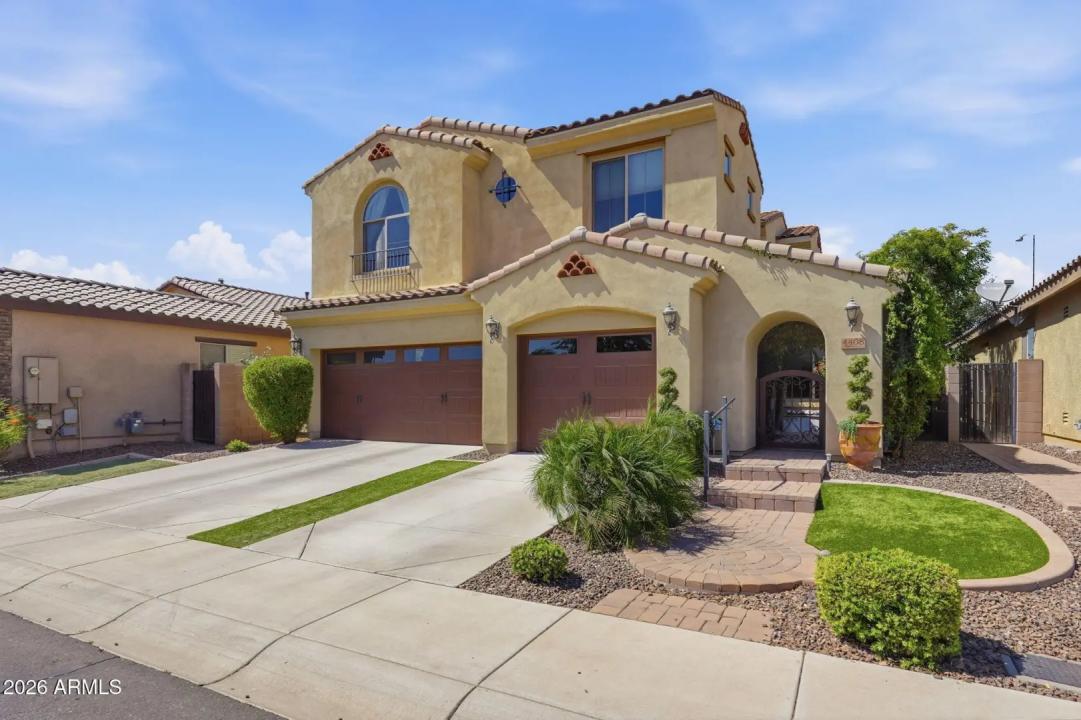 Real Estate Picture 10