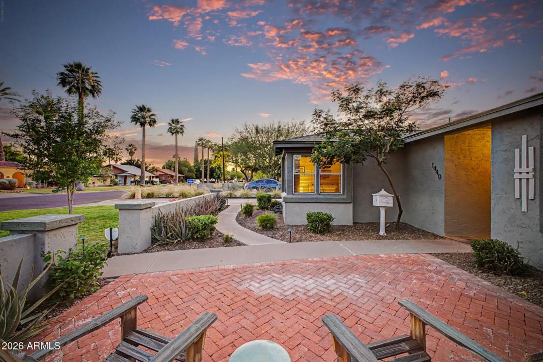 Real Estate Picture 6