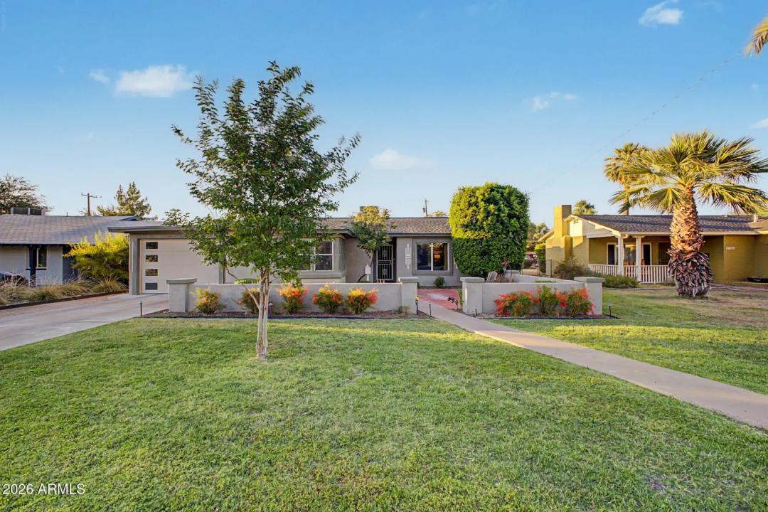 Real Estate Picture 7