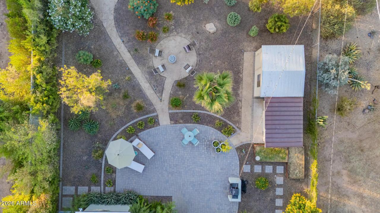 Real Estate Picture 8