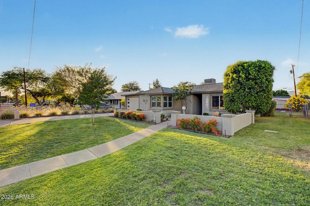Real Estate Picture 9