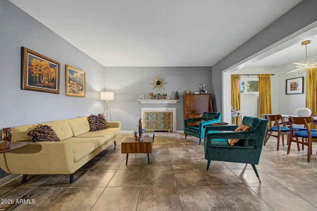 Real Estate Picture 13