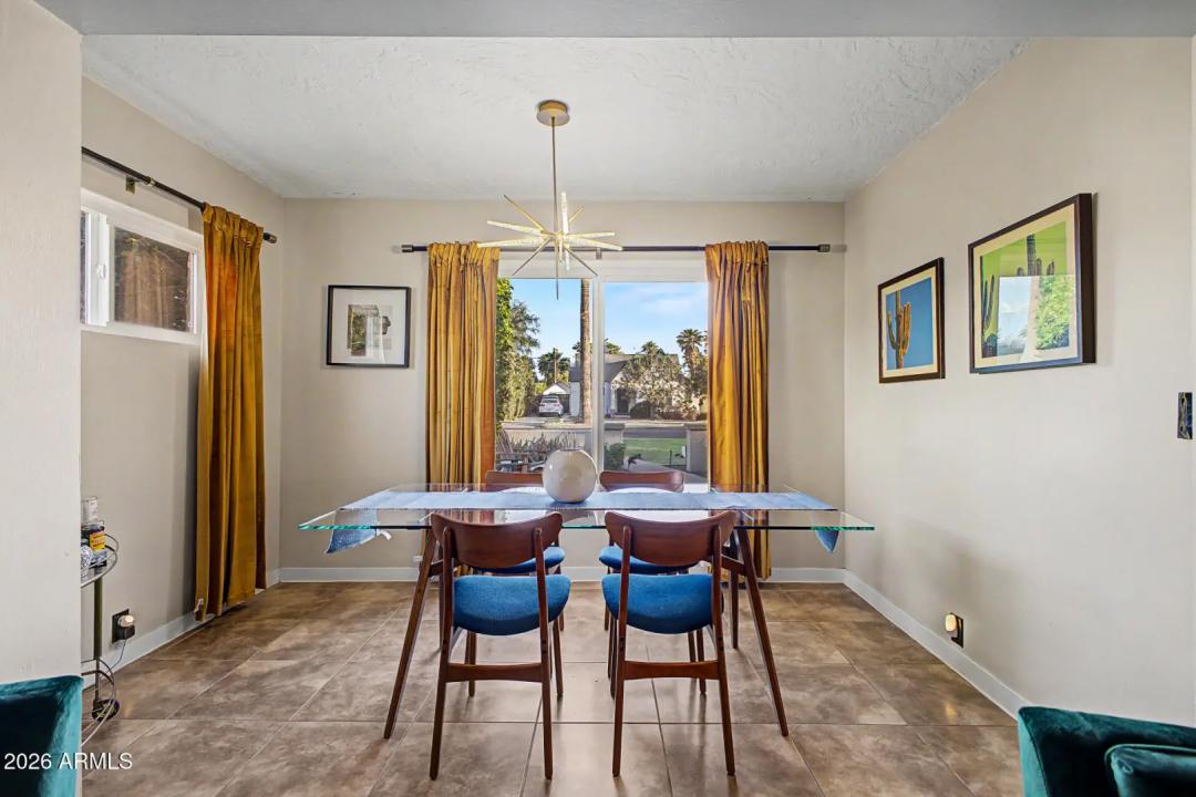 Real Estate Picture 15