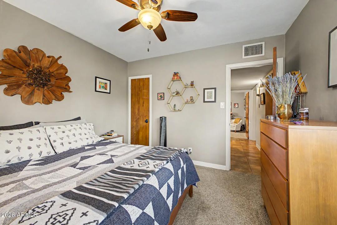 Real Estate Picture 25