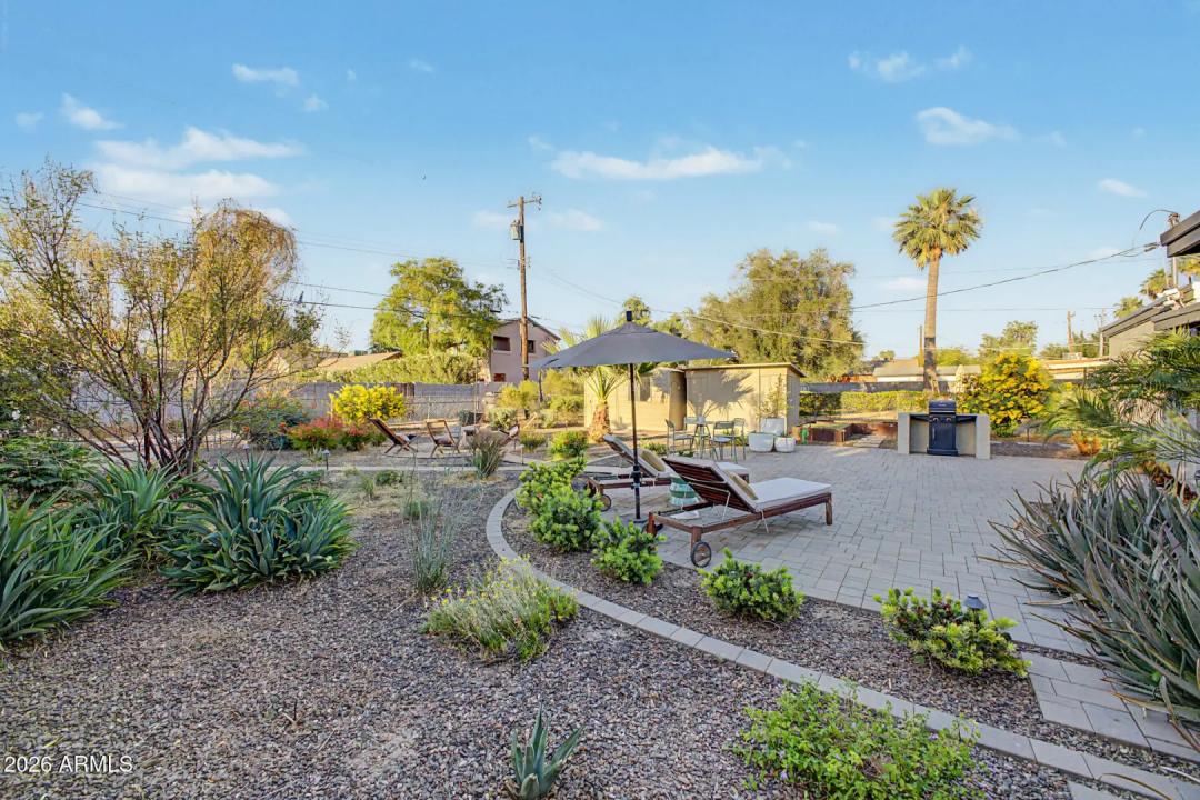 Real Estate Picture 39