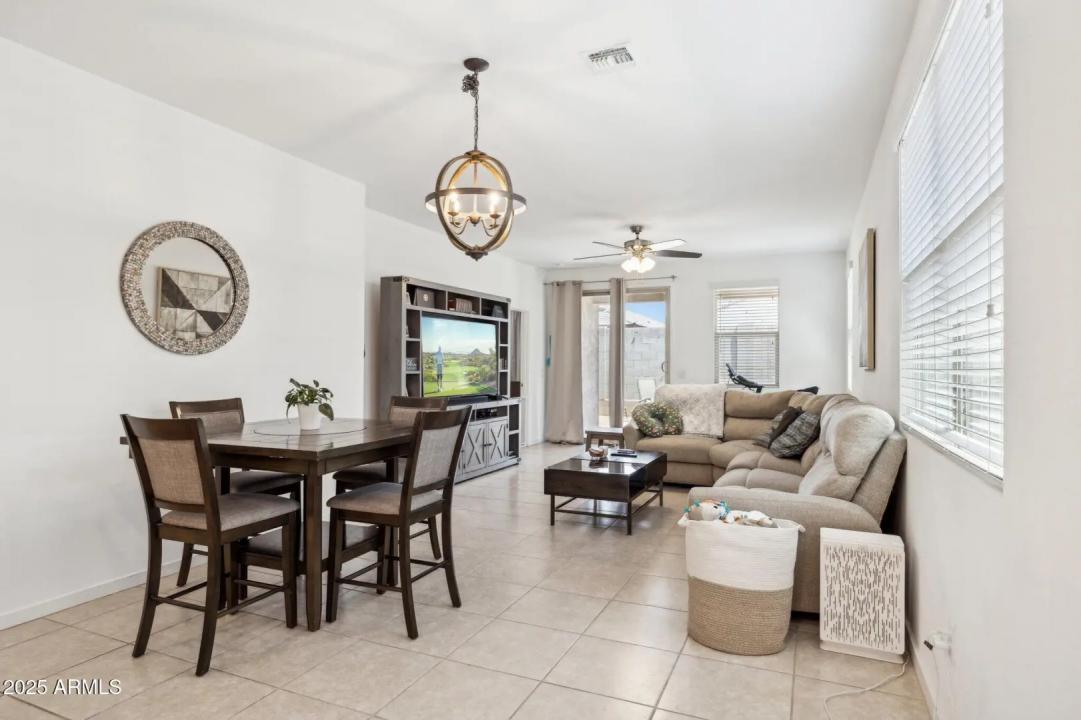 Real Estate Picture 3