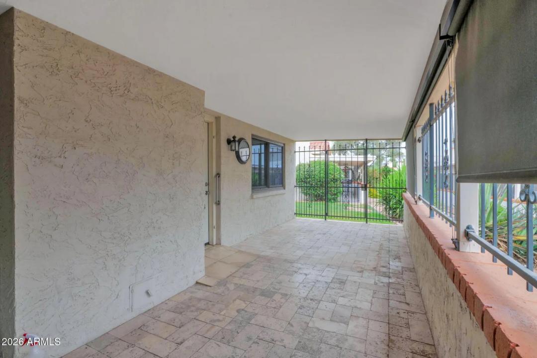 Real Estate Picture 17