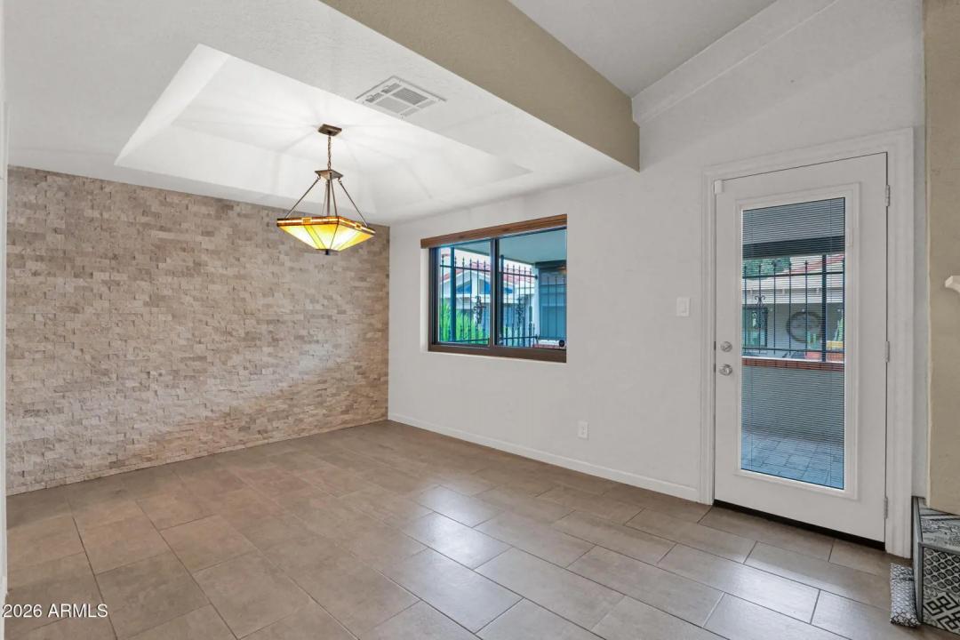 Real Estate Picture 10