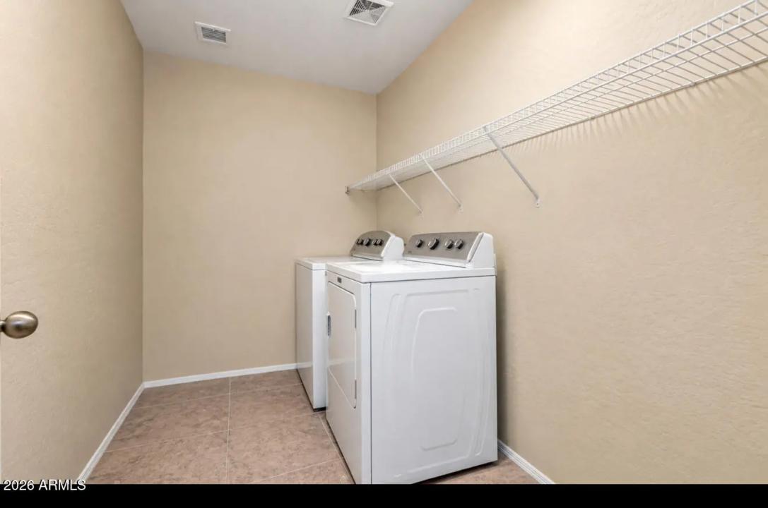 Real Estate Picture 9