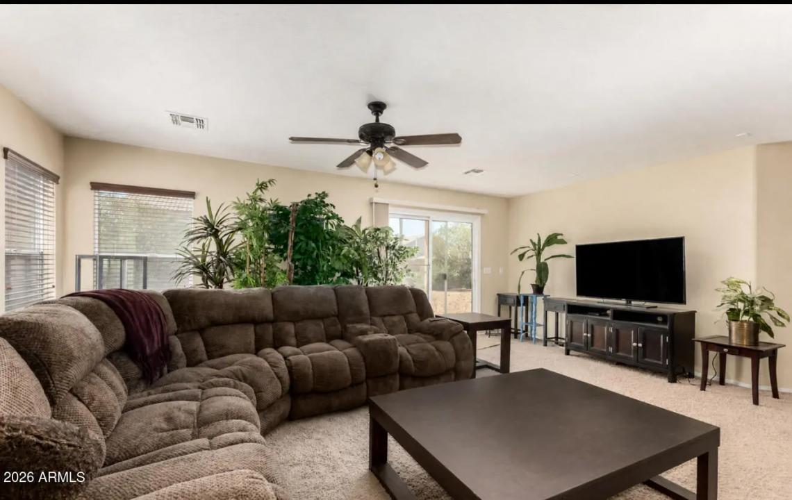 Real Estate Picture 11