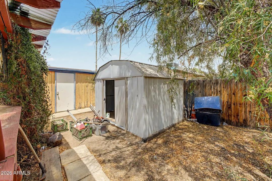 Real Estate Picture 30