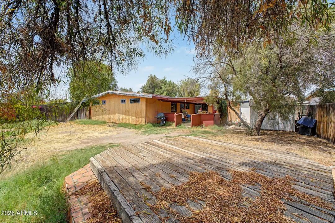 Real Estate Picture 32