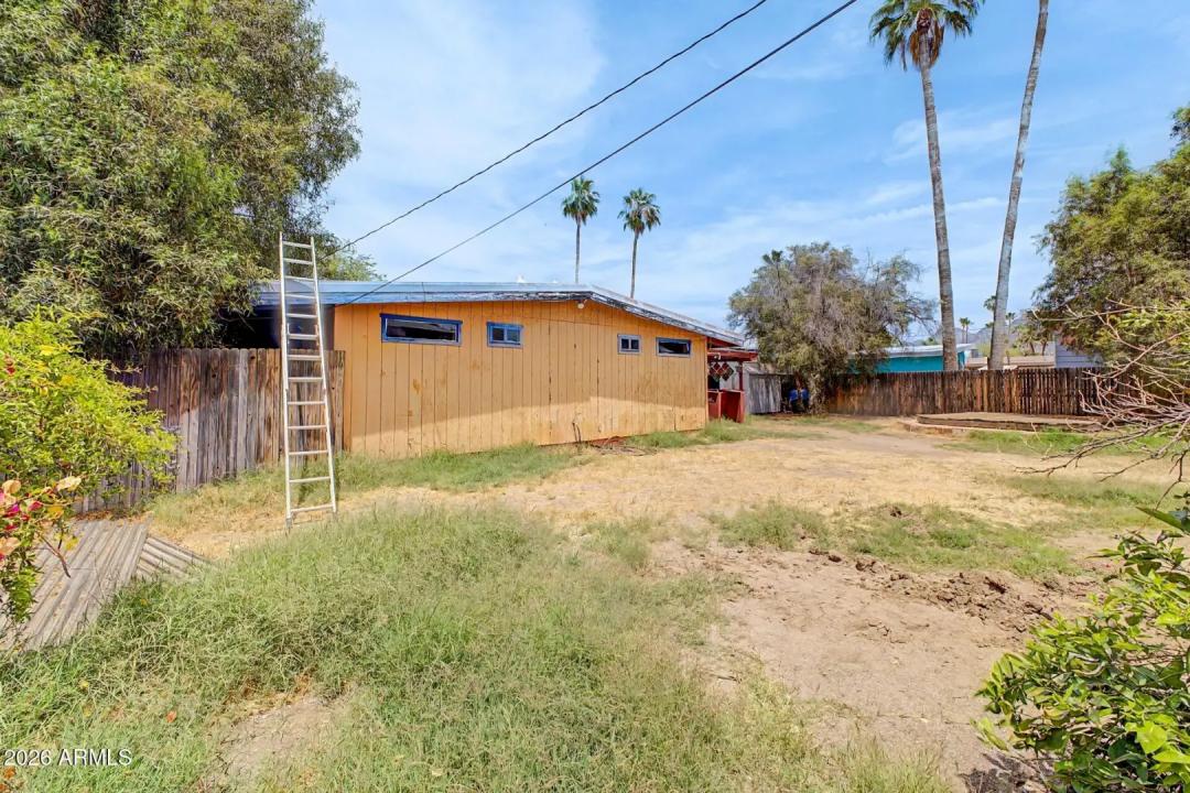 Real Estate Picture 34