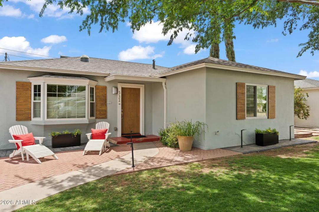 Real Estate Picture 1