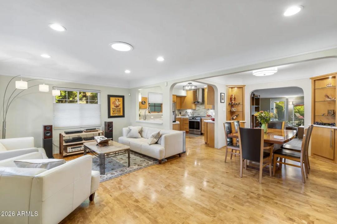 Real Estate Picture 19