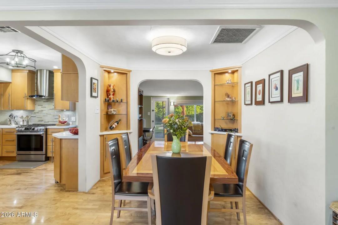 Real Estate Picture 20