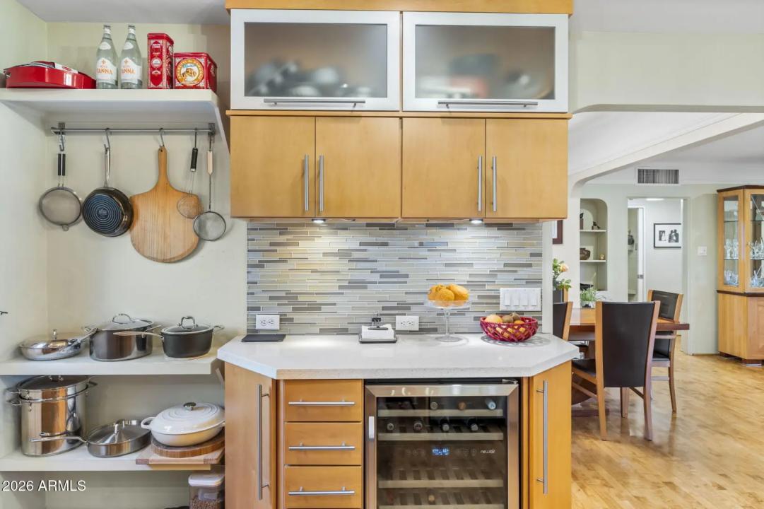 Real Estate Picture 23