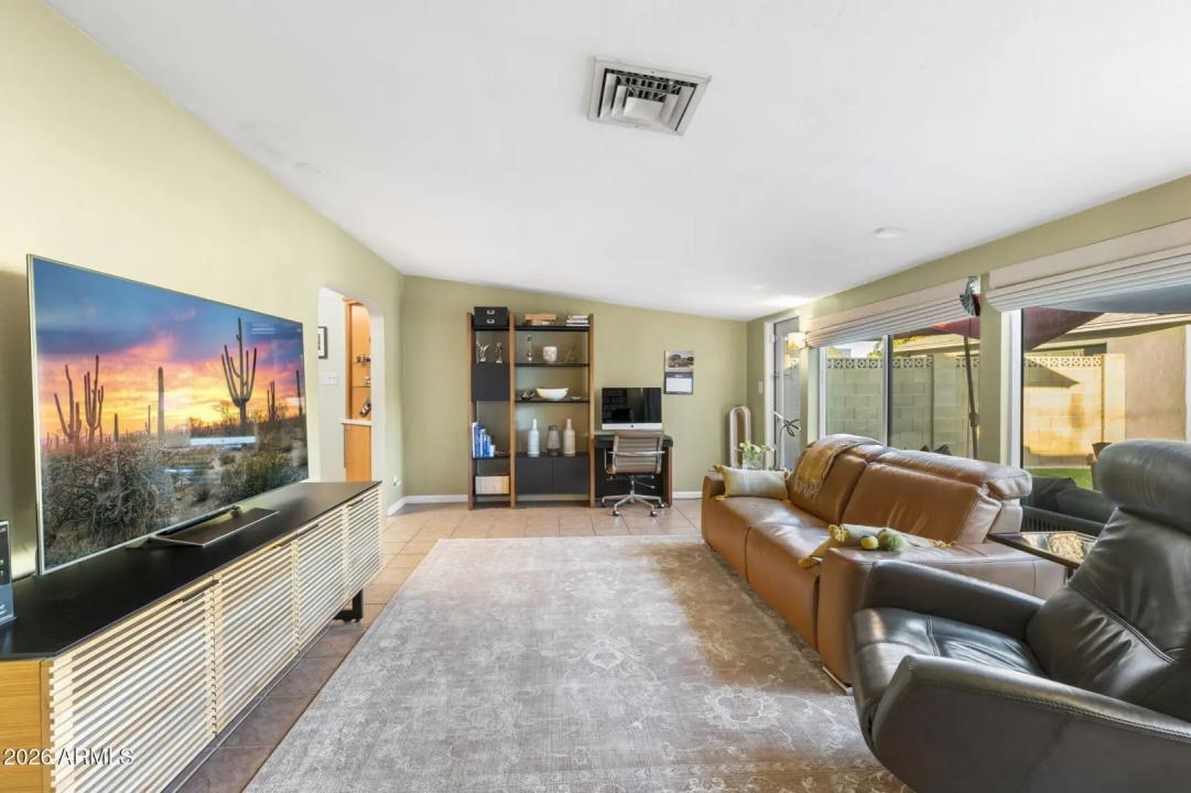 Real Estate Picture 25