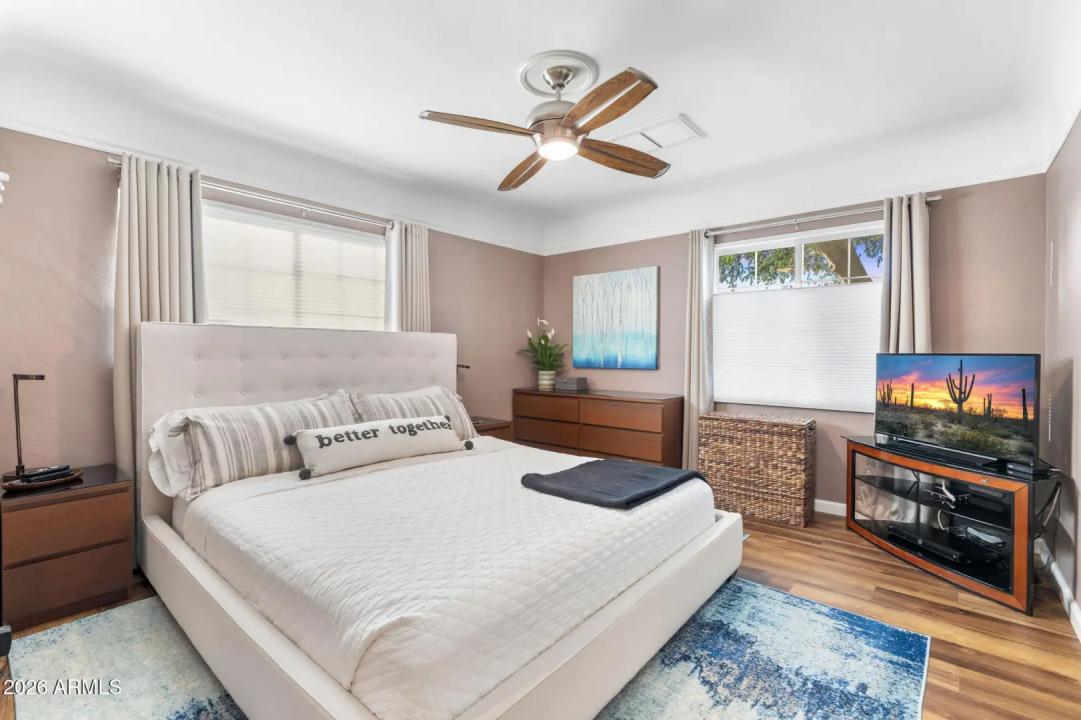 Real Estate Picture 10