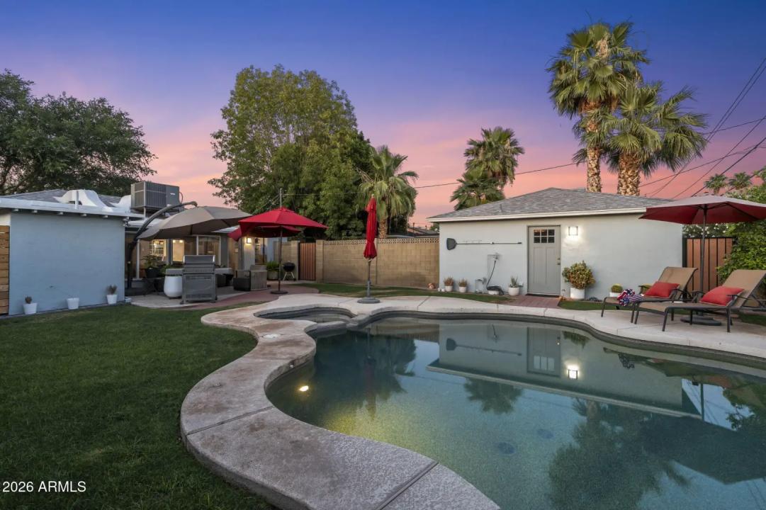 Real Estate Picture 34