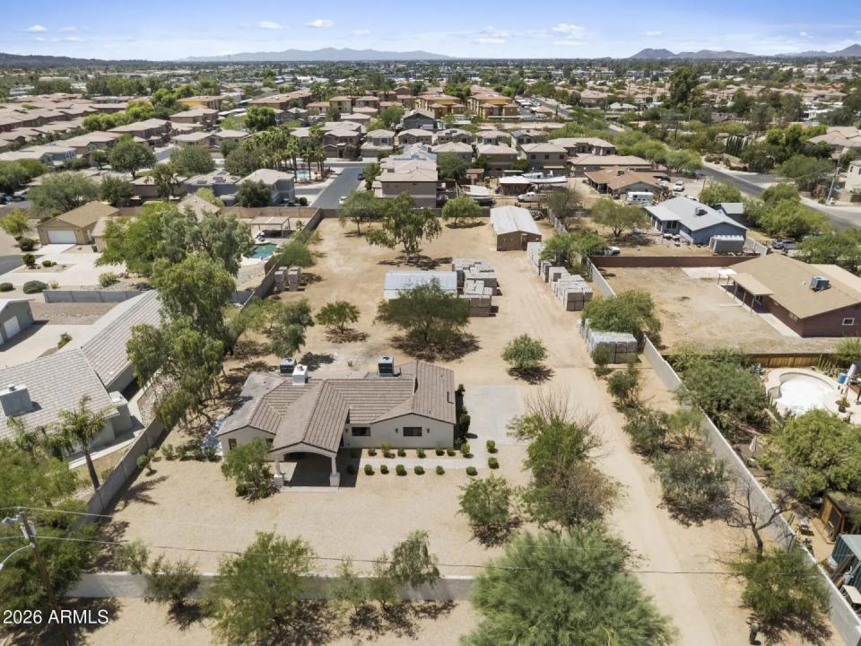 Real Estate Picture 1