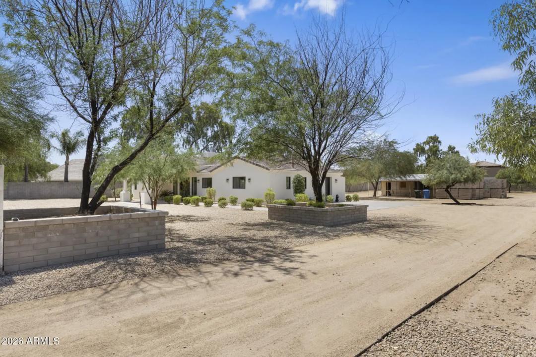 Real Estate Picture 2