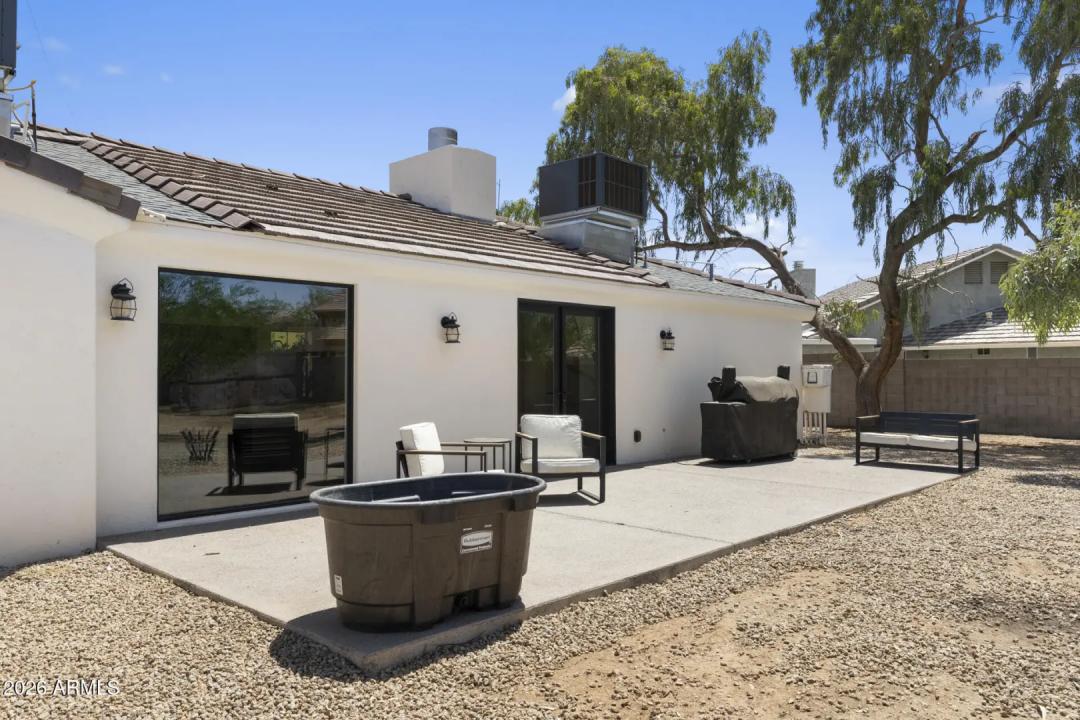 Real Estate Picture 25