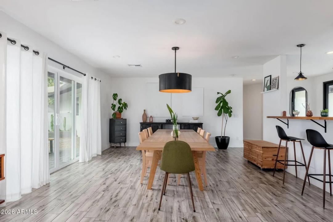 Real Estate Picture 21